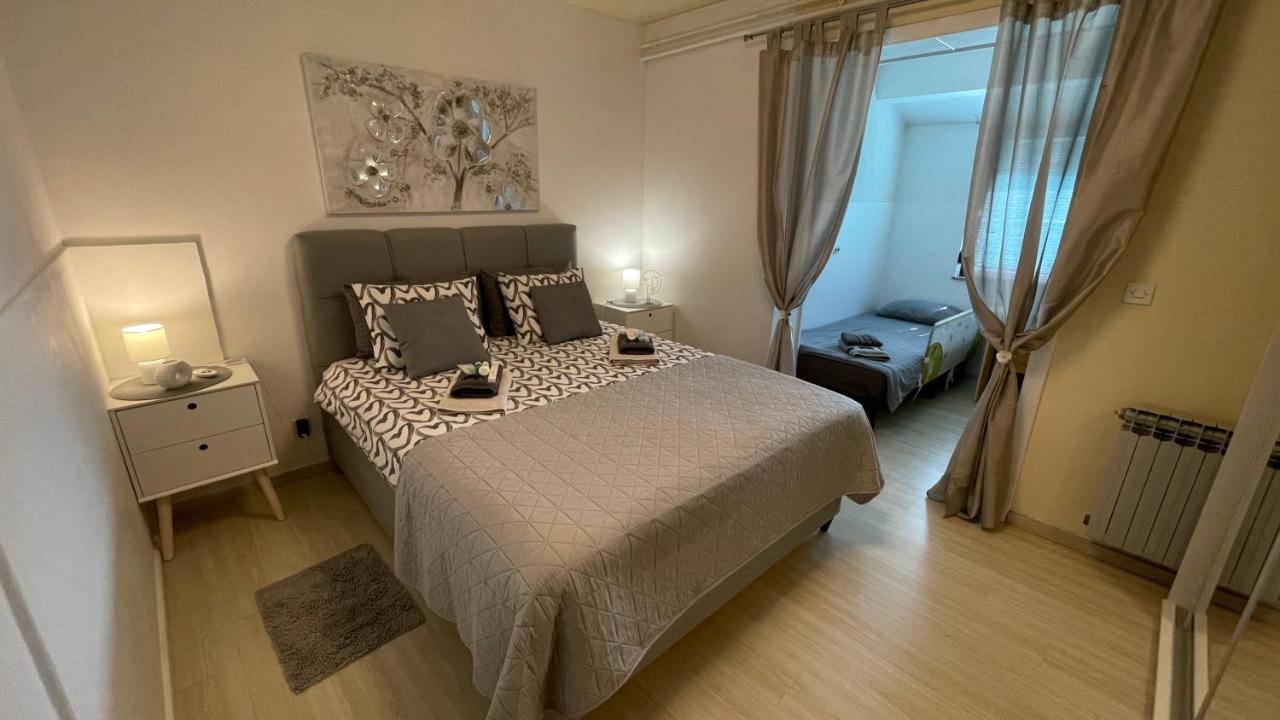 Lux Apartment Barbara 波雷奇 外观 照片